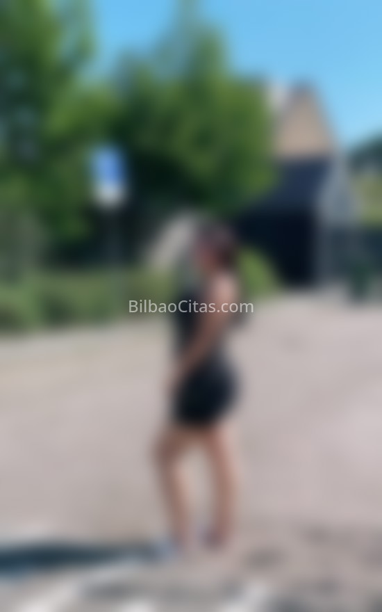 Luna, colombiana extrovertida  . 634392124. Citas en BILBAO, BILBAO. www.bilbaocitas.com.