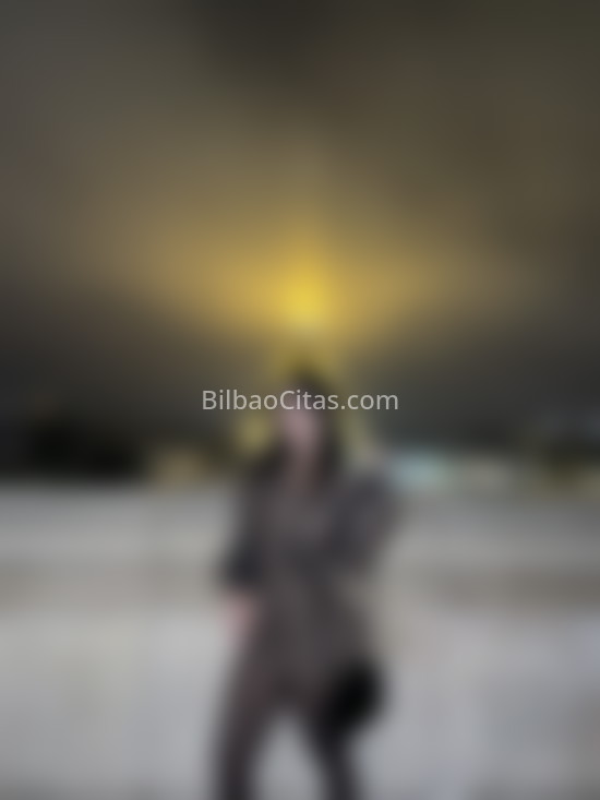Mia, colombiana de 25 años. 602453878. Citas en BILBAO, BILBAO. www.bilbaocitas.com.