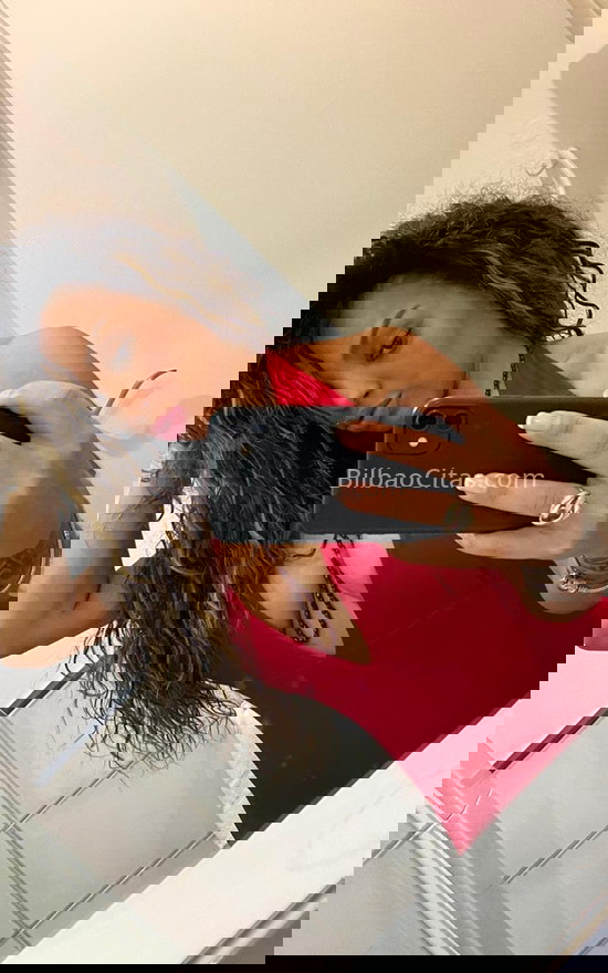 Stella, mujer de Cuba. 694224323. Citas en BILBAO, BILBAO. www.bilbaocitas.com.