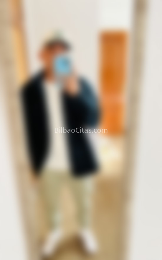 Gabriel, latino. 631126262. Citas en BILBAO, BILBAO. www.bilbaocitas.com.