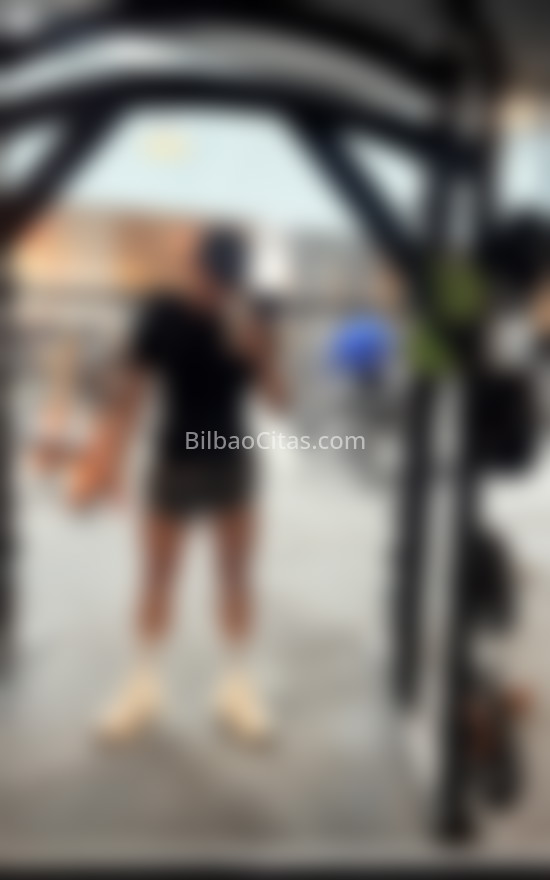 Luis, latino recién llegado. 634931641. Citas en BILBAO, BILBAO. www.bilbaocitas.com.