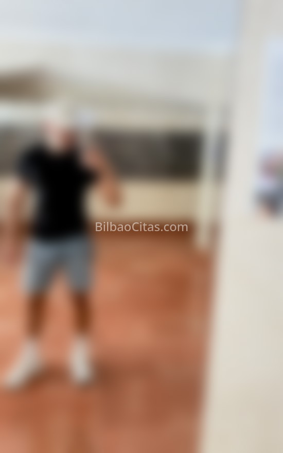 Luis, latino recién llegado. 634931641. Citas en BILBAO, BILBAO. www.bilbaocitas.com.