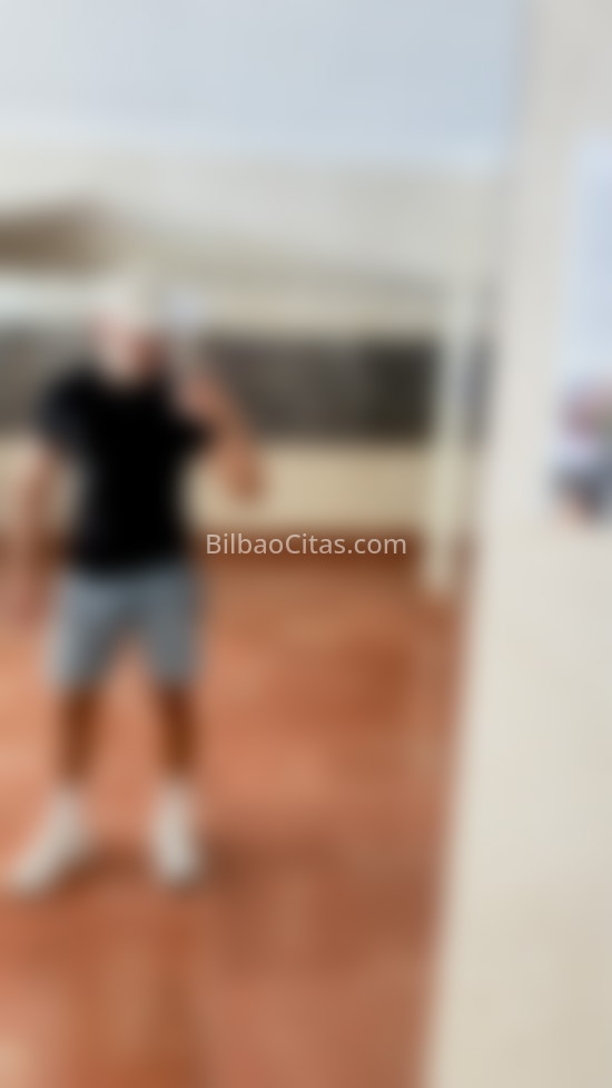 Luis, latino recién llegado. 634931641. Citas en BILBAO, BILBAO. www.bilbaocitas.com.