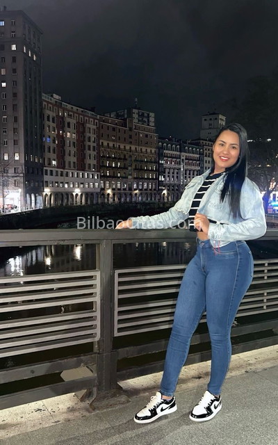 Yesenia, hermosa latina . 672876258. Citas en BILBAO, BILBAO. www.bilbaocitas.com.