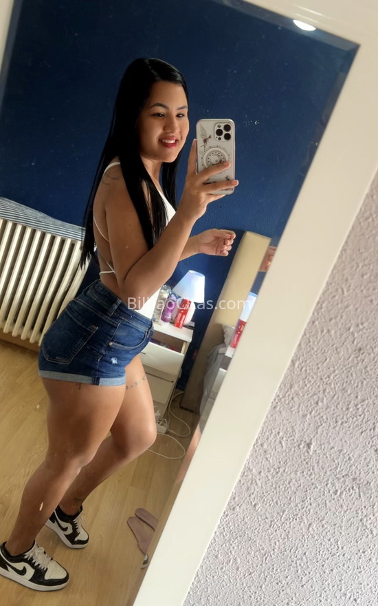 Yesenia, hermosa latina . 672876258. Citas en BILBAO, BILBAO. www.bilbaocitas.com.
