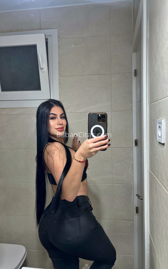 Karina, guapa latina. 612217639. Citas en BILBAO, BILBAO. www.bilbaocitas.com.