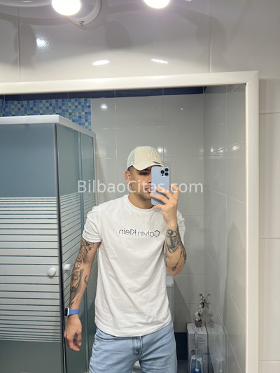 Sebastián Useche, venezolano. 666767235. Citas en BILBAO, BILBAO. www.bilbaocitas.com.