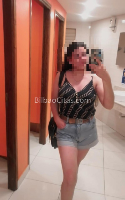 Fernanda, risueña y muy tratable. 614734914. Citas en BILBAO, BILBAO. www.bilbaocitas.com.