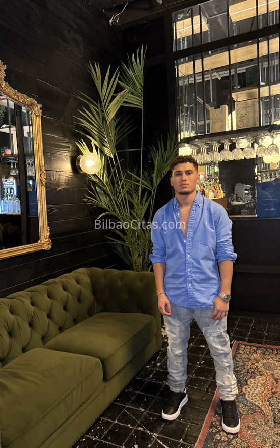 Joel, joven latino muy atractivo . 663473633. Citas en BILBAO, BILBAO. www.bilbaocitas.com.