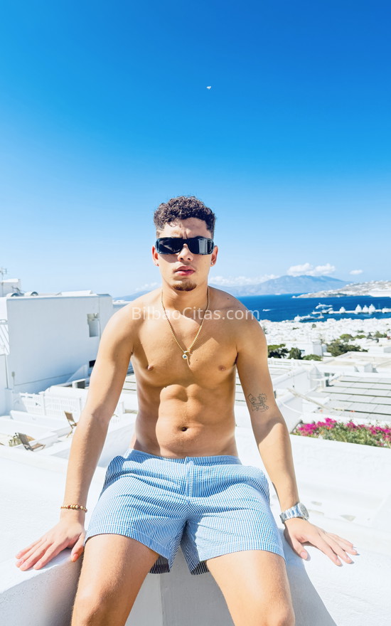 Joel, joven latino muy atractivo . 663473633. Citas en BILBAO, BILBAO. www.bilbaocitas.com.