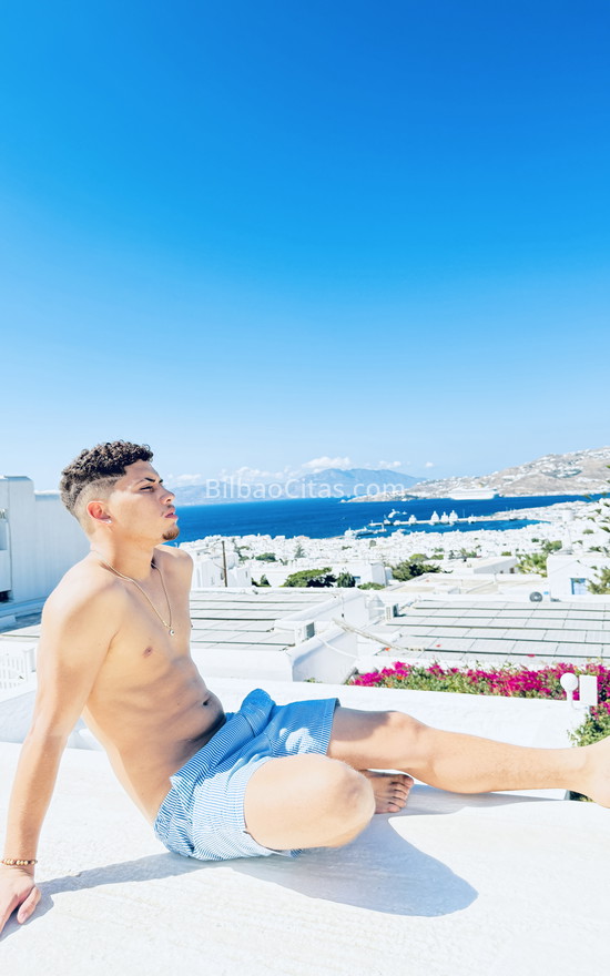 Joel, joven latino muy atractivo . 663473633. Citas en BILBAO, BILBAO. www.bilbaocitas.com.